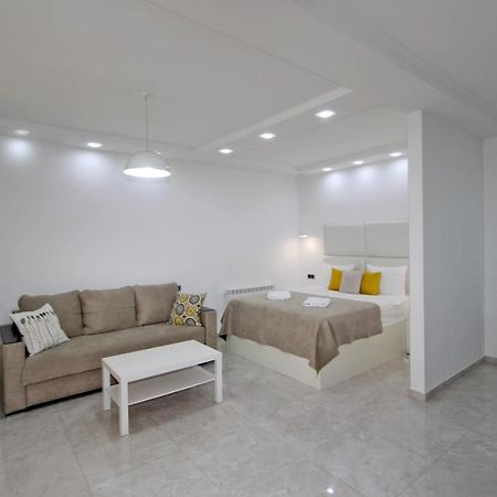 Appartment Lux, 2 Bedroom Erevan Esterno foto