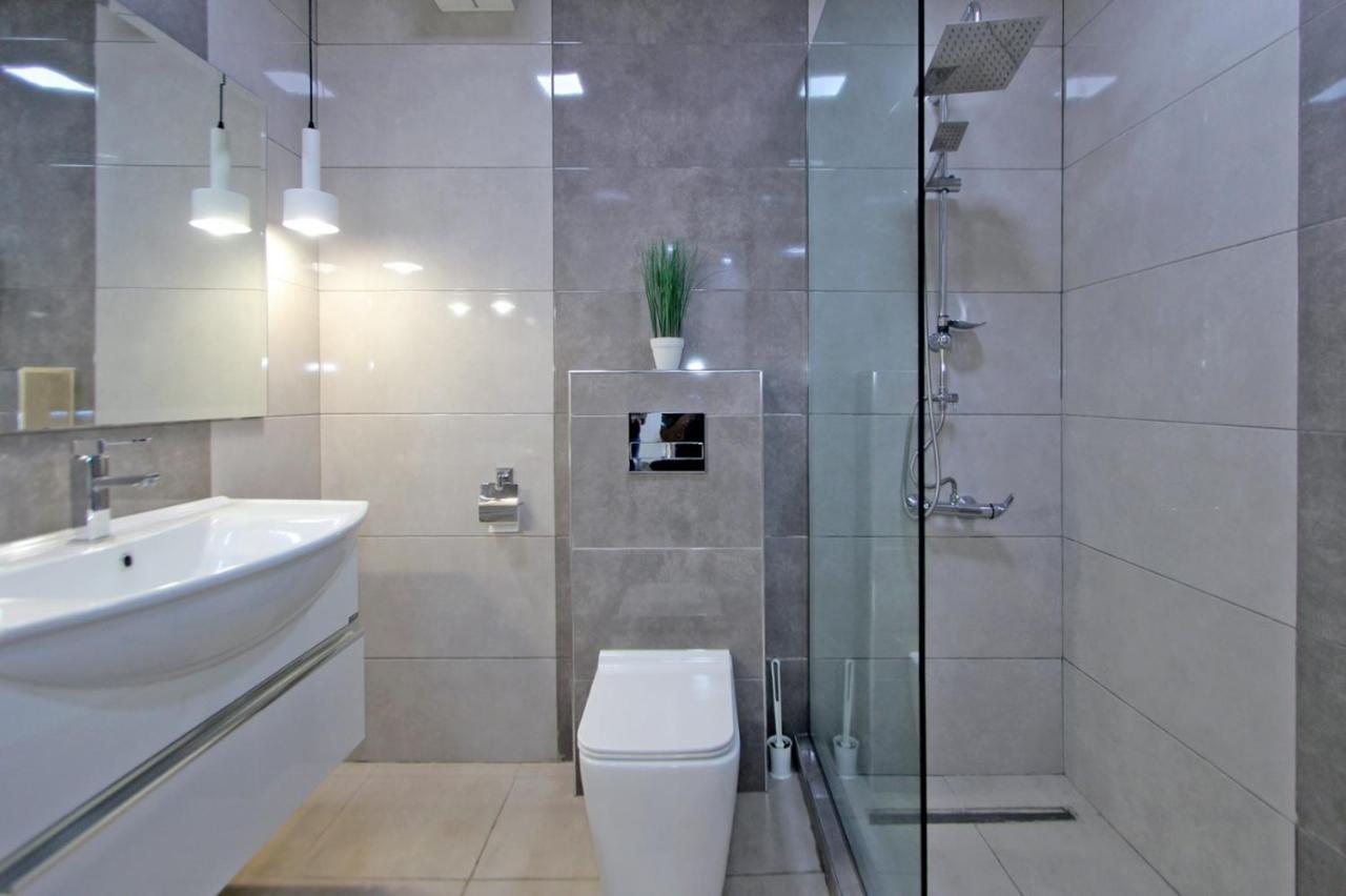 Appartment Lux, 2 Bedroom Erevan Esterno foto
