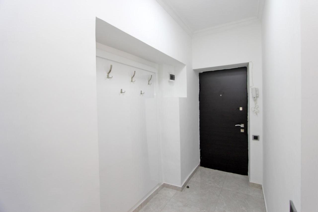 Appartment Lux, 2 Bedroom Erevan Esterno foto