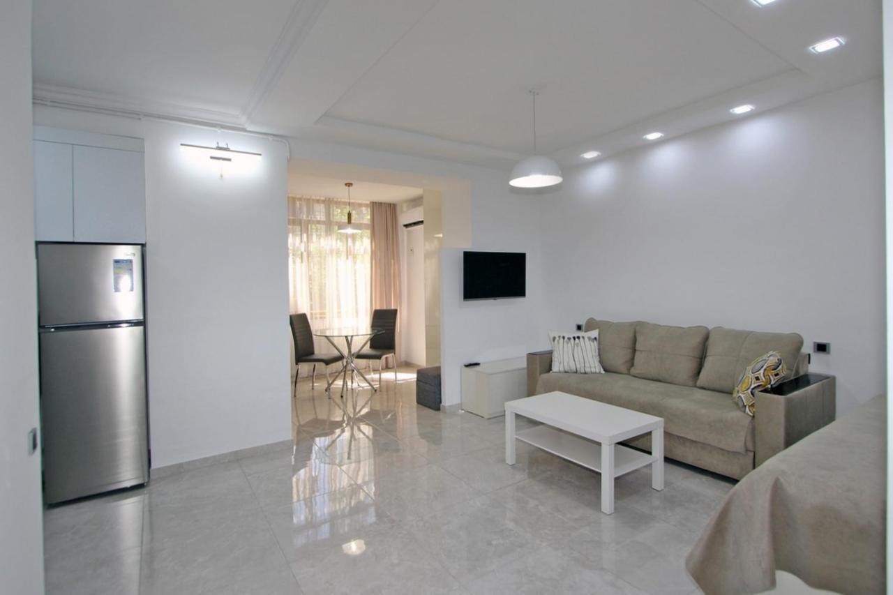 Appartment Lux, 2 Bedroom Erevan Esterno foto